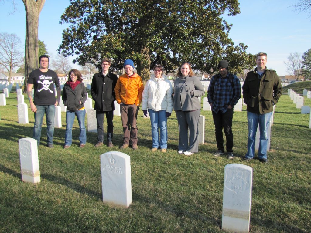 VCU students at Richmond National Cemetery